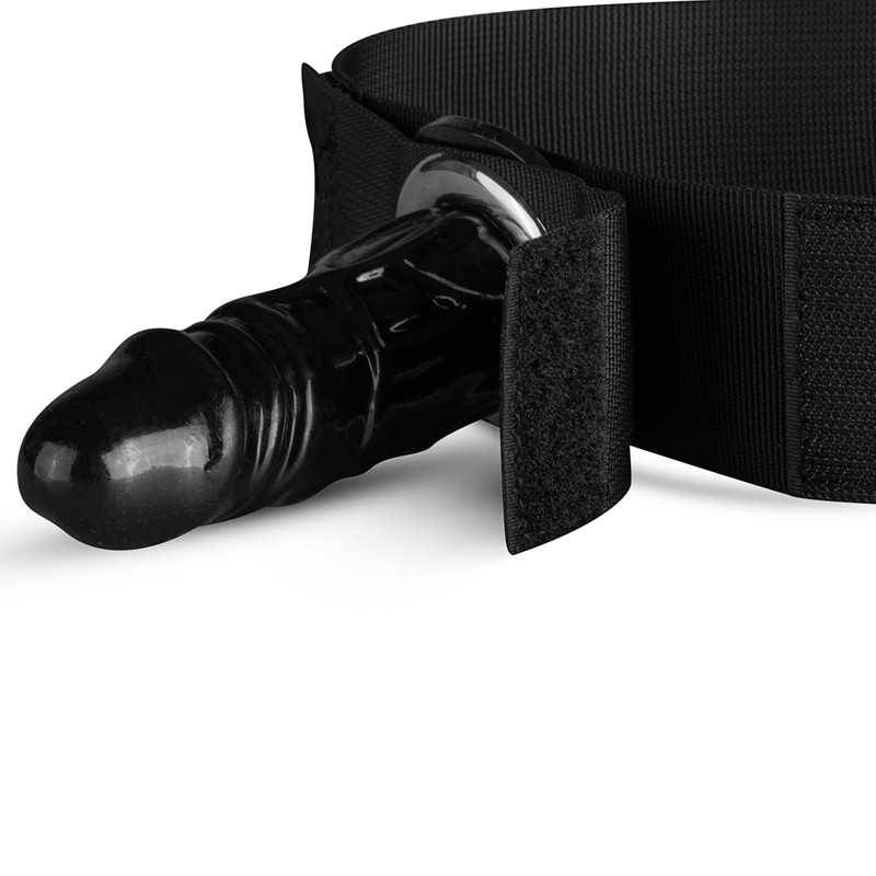 Bennet Leg Strap-On Dildo
